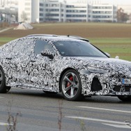 アウディ RS6セダン 新型のプロトタイプ　