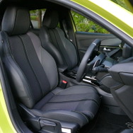 プジョー208 GT HYBRID