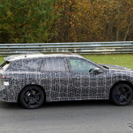 BMW iX3 M のプロトタイプ