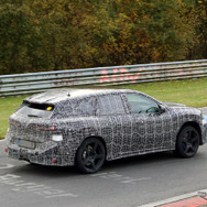 BMW iX3 M のプロトタイプ