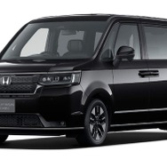 ホンダ『ステップワゴン』30周年記念車、マルチビューカメラなど快適装備を追加…409万8600円から