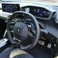プジョー 2008 GT Hybrid