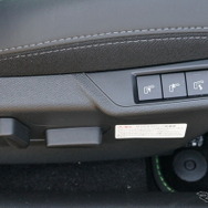 プジョー 2008 GT Hybrid