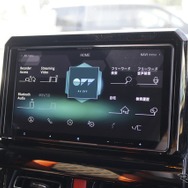 音楽プレイヤーにはDAPの他にもサイバーナビも搭載。普段使いのナビとしても活用する実用アイテムでもある。