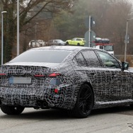 BMW M5 改良新型のプロトタイプ