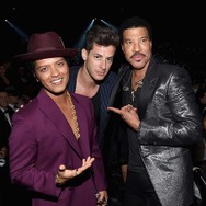 ブルーノ・マーズ＆マーク・ロンソン＆ライオネル・リッチー-(C)Getty Images