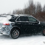 メルセデスAMG GLE53 改良新型のプロトタイプ
