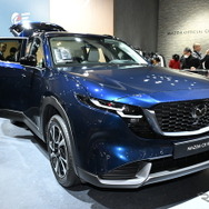 マツダ CX-5 新型（ネイビーブルーマイカ）東京オートサロン2026