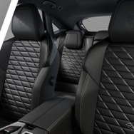 プジョー 3008 GT Hybrid Black Edition