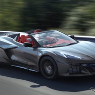 2025年6月に発売されたシボレー・コルベットZ06コンバーチブル