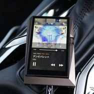 音楽再生環境を整えることでも高音質化を目指しDAPにはA&KのAK380選んだ。邦楽を中心にライブラリーを整備する。