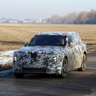 ロールスロイスの新型電気SUV プロトタイプ