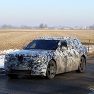 ロールスロイスの新型電気SUV プロトタイプ