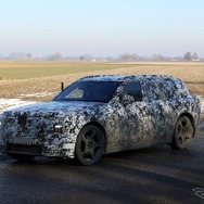 ロールスロイスの新型電気SUV プロトタイプ