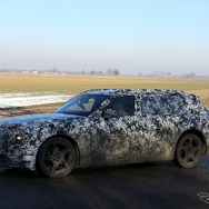 ロールスロイスの新型電気SUV プロトタイプ