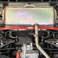 サステック・アンダーブレース　トヨタ・RAV4用（リア）