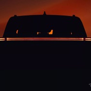 トヨタの新型3列SUV、ティザーイメージ
