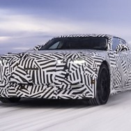 ジャガーのフル電動の4ドアGTのプロトタイプ