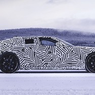 ジャガーのフル電動の4ドアGTのプロトタイプ