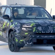 ジープ アベンジャー 改良新型のプロトタイプ