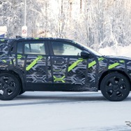 ジープ アベンジャー 改良新型のプロトタイプ