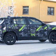 ジープ アベンジャー 改良新型のプロトタイプ