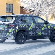 ジープ アベンジャー 改良新型のプロトタイプ