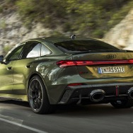 アウディRS 5 セダン新型