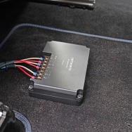 アバルト695Cが別物に!? カロッツェリアTS-Z900PRSで“フロント3ウェイ”を最短導入した方法［car audio newcomer］by サウンドステーション クァンタム　後編