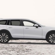 ボルボ V60クロスカントリー ウルトラ B5 AWD クラシックエディション