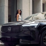 ボルボ XC90 Ultra T8 AWD Plug-in hybrid Black Edition