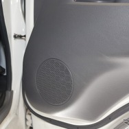 NV350キャラバンにここまでやる！ 仕事用1BOXがプロ施工で快適＆高音質仕様に進化［car audio newcomer］by BREEZE　前編