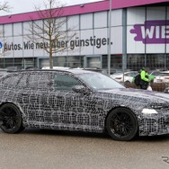 BMW M5ツーリング 新型のプロトタイプ