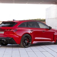 アウディRS 5 アバント新型