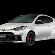 トヨタ GRヤリス RZ“High performance”（プラチナホワイトパールマイカ）