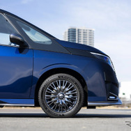 日産『セレナ AUTECH SPORTS SPEC』