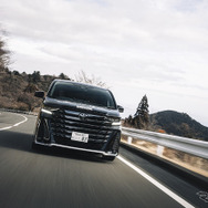 トヨタ ヴェルファイア　HKS「ハイパーマックスS」装着