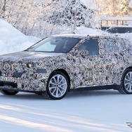 BMW iX1 次期型のプロトタイプ
