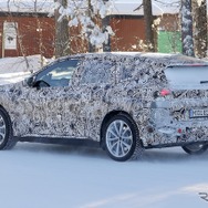 BMW iX1 次期型のプロトタイプ