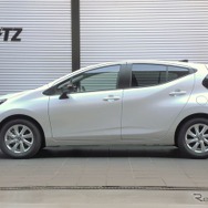 ブリッツ DAMPER ZZ-R　アクア（MXPK16）装着例（基準車高：フロント 25mmダウン / リア 26mmダウン）