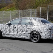 メルセデスAMG EクラスEQ プロトタイプ　