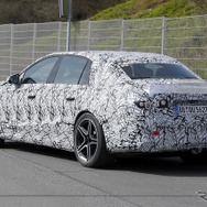 メルセデスAMG EクラスEQ プロトタイプ　