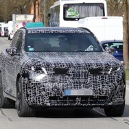 BMW iX5 M70 新型のプロトタイプ