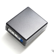 ブリッツの新型スロコン「スマスロX」（本体ユニット ハーネス接続面）