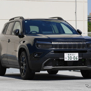 ジープ アベンジャー 4xeハイブリッド