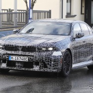 BMW M5改良新型のプロトタイプ