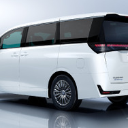 日産 エルグランド AUTECH LINE