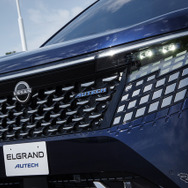 日産 エルグランド AUTECH