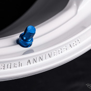 VOLK RACING TE37 Ultra LARGE P.C.D. 30th ANNIVERSARY MACHINING Ver.（ホワイト）
