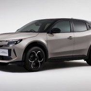 アルファロメオ『ジュニア イブリダ』の限定車「Avorio Classico（アヴォリオ クラシコ）」